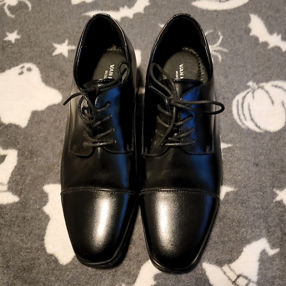 Mens dress shoes